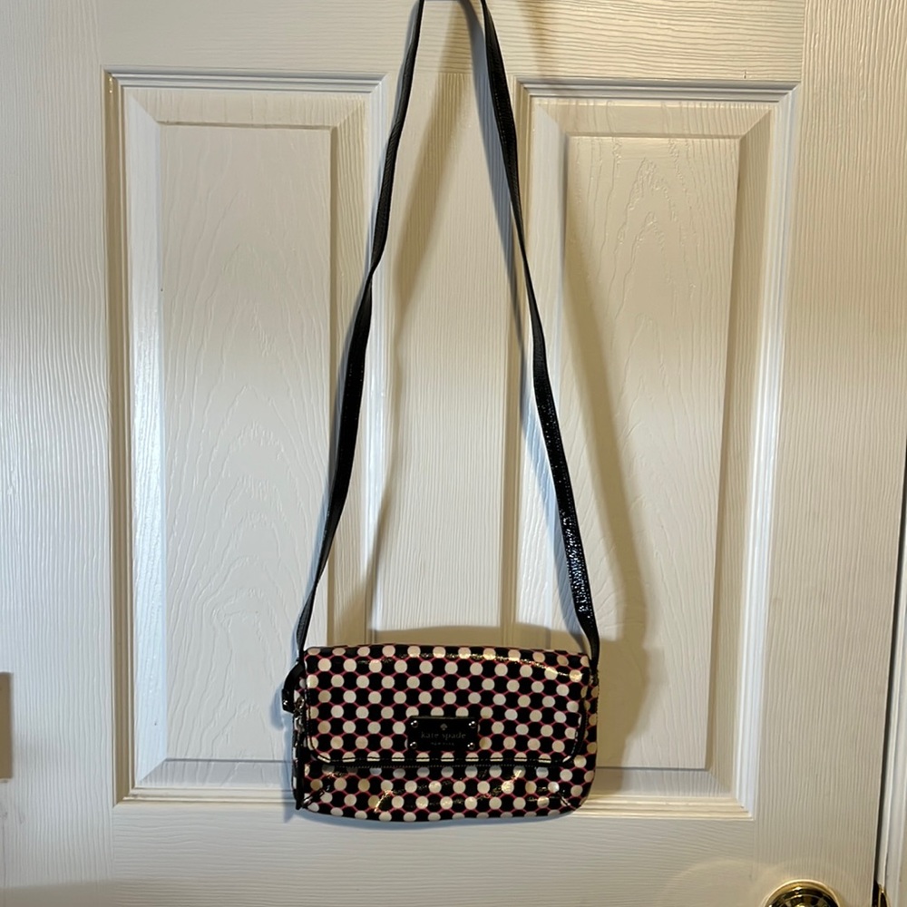 Patterned Kate Spade crossbody bag